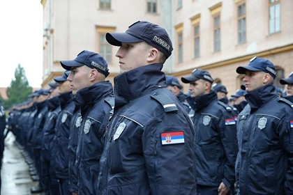 MUP raspisao konkurs za obuku policajaca, saobraćajaca i graničara