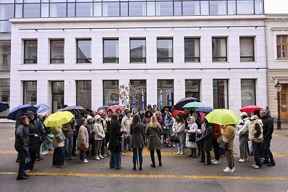 Uprkos kiši, veliko interesovanje za šetnju „Zaboravljena secesija“