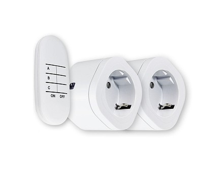 2 x Uticnica s daljinskim upravljacem 30m 13A/3000W 230V