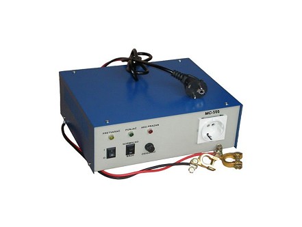 Pretvarac napona sa punjacem akumulatora 500W
