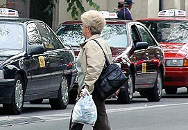 U Subotici 3x više takstista nego što je po propisima...