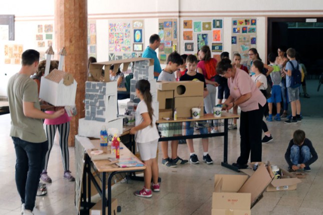 Dečja predstava u okviru Lutkarskog kampa projekta "Theatro"