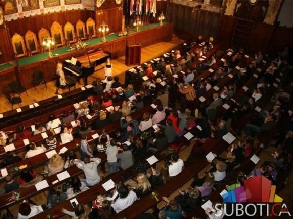 Humanitarni koncert u Velikoj većnici