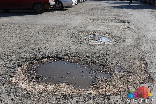 Uređenje parkinga kod Hale sportova konačno došlo na red