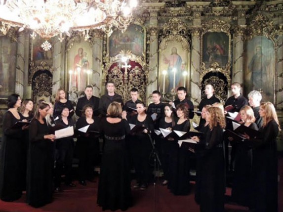 Humanitarni koncert hora "Sveti Roman Melod"