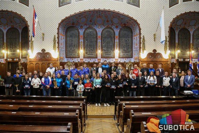 Uručena priznanja najboljim sportistima Subotice u 2021. godini
