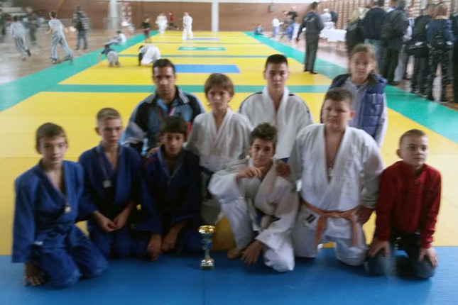 Sedam medalja džudista Spartaka na turniru u Sremskoj Mitrovici