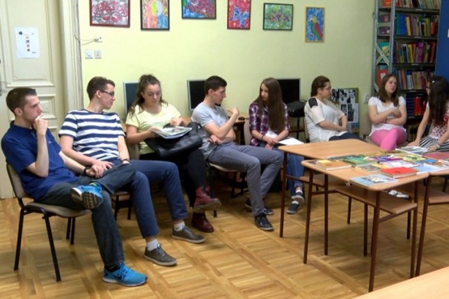 Gimnazijalci dali doprinos kampanji "Zaustavimo nasilje"