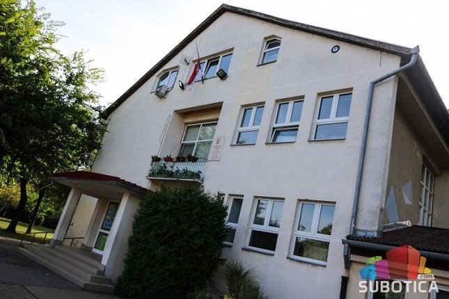 Škole uveliko pripremaju osmake za malu maturu