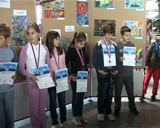 "Mladi umetnici 2010"