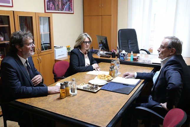 Ambasador Hrvatske posetio ustanove i institucije hrvatske manjine