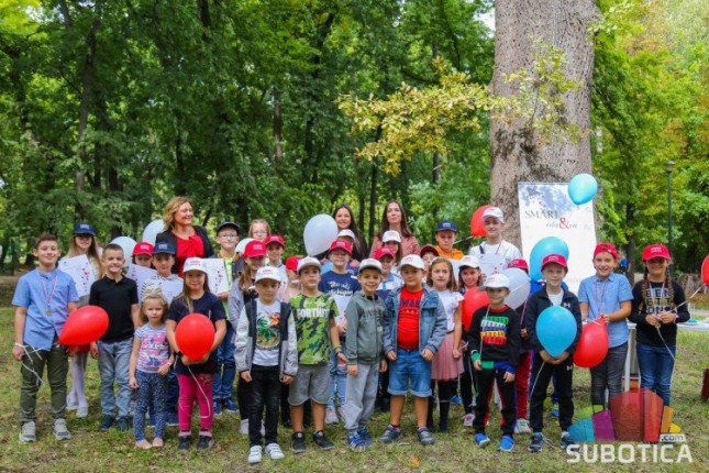 Dodeljene diplome polaznicima "SuanPan" mentalne aritmetike, Otvorena vrata u petak