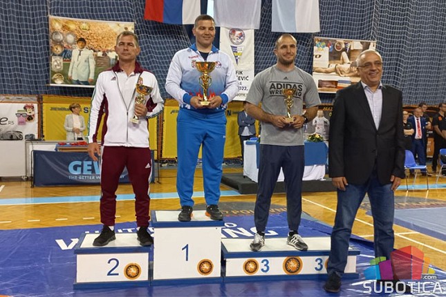 Rvanje: Održan 16. Memorijalni turnir "Refik Memišević Brale"