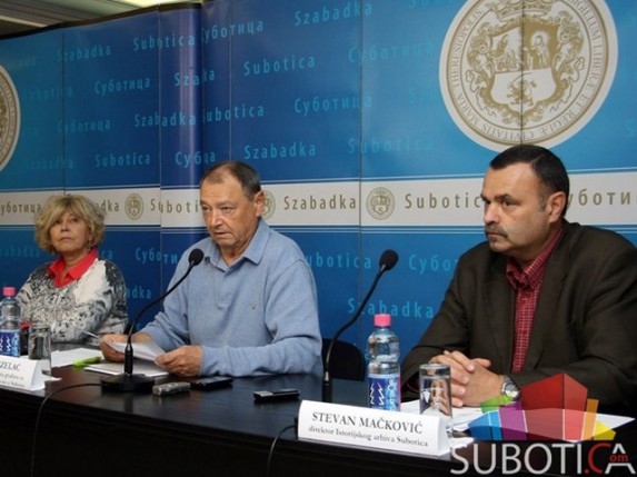 Neće obveznice - traže zemlju nazad