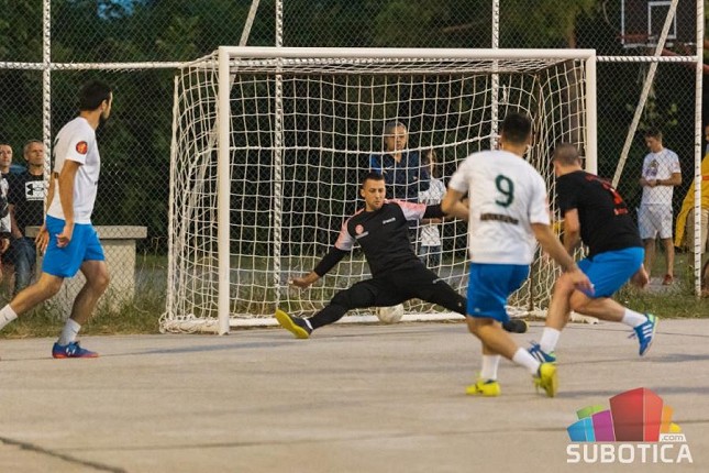 Mali fudbal: "Skopex" pobednik noćnog turnira u Novom Žedniku