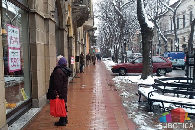 Subotičani (za)obilaze sniženja