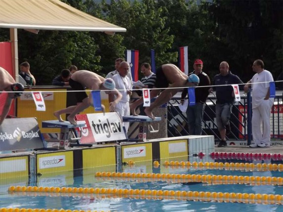 Kadeti i juniori treći, pioniri šesti na Prvenstvu Vojvodine u plivanju