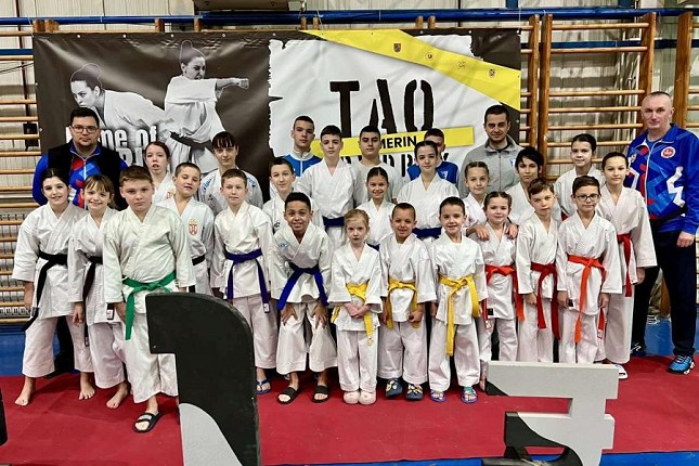 Karate: „Spartak Enpi“ najuspešniji na turniru u Temerinu