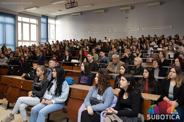 Počela nova akademska godina - prijem za brucoše na Ekonomskom fakultetu