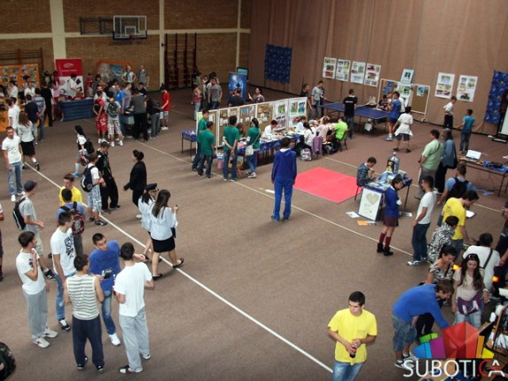 Počeo IX Sajam obrazovanja