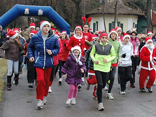 Trka Mikulaša pored Palićkog jezera