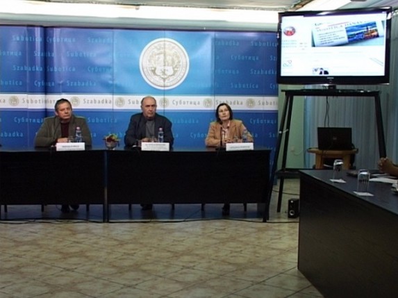 Dodela paketa socijalno ugroženim porodicama