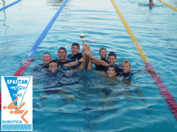 Plivači Spartaka osvojili 12 medalja na turniru u Mađarskoj