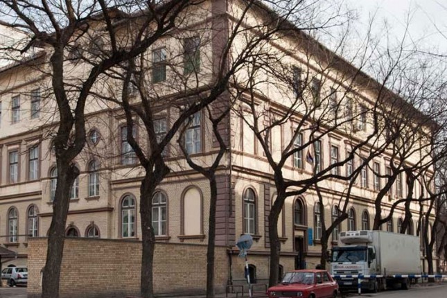 Neadekvatni uslovi u sali za fizičko vaspitanje