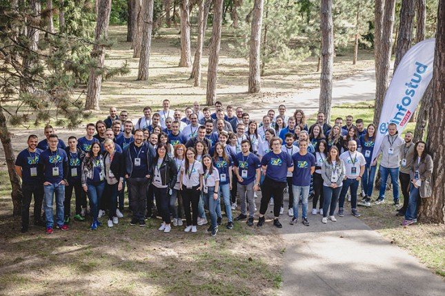 Ekipe "Alaska" i "Bash" pobednici "BizKod 5" takmičenja