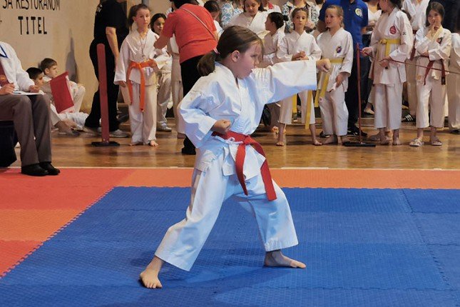 Karate: Dvanaest medalja takmičara "Spartak Enpija" na turniru "Titelski pobednik"
