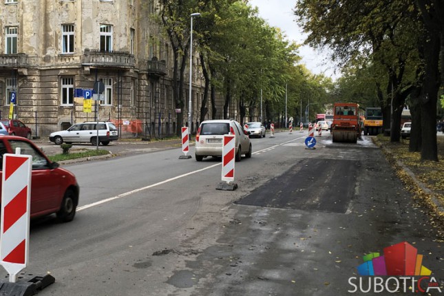 Radovi na ulicama - oprez u saobraćaju