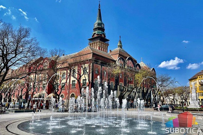 Produženo radno vreme ugostiteljskih objekata i bioskopa