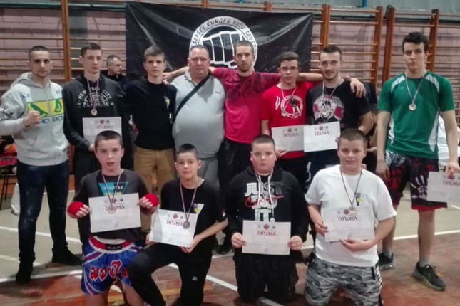 Šest zlatnih medalja kikboksera Spartaka na Prvenstvu Srbije u Somboru