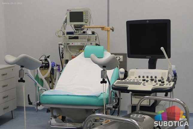 Više od 40 odsto trudnoća završi se carskim rezom