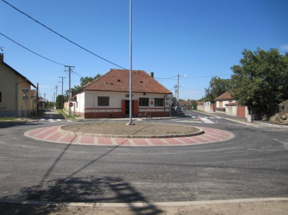 Kružni tok u ulici Ivana Antunovića spreman za svečano otvaranje