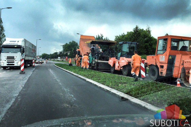 Počeli radovi na Segedinskom putu ispred Shoppy-a