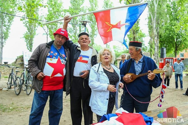 U Mini Jugoslaviji proslavljen Međunarodni praznik rada i otkriven spomenik Jovanu Mikiću