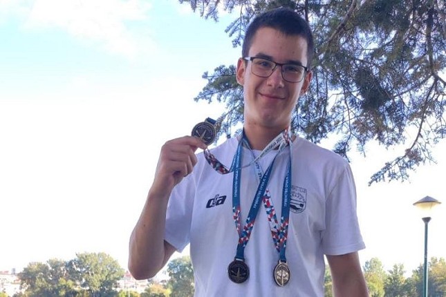 Veslanje: Tri medalje Sergeja Čipaka na Državnom prvenstvu