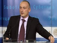 "Krug sreće"-izrada humanitarnih čestitki