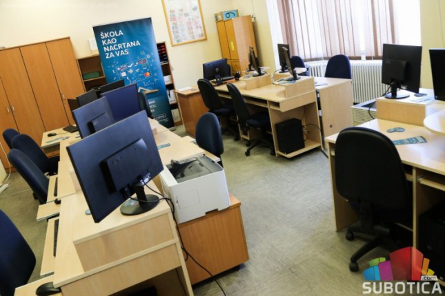 Kabinet virtuelne banke za buduće finansijske službenike