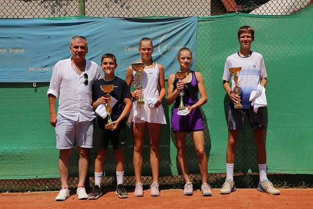 Tenis: Topić I Nikitina pobednici 42. “Čikovog memorijala”