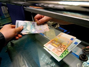 Prosečan Subotičanin - plata 331 evra