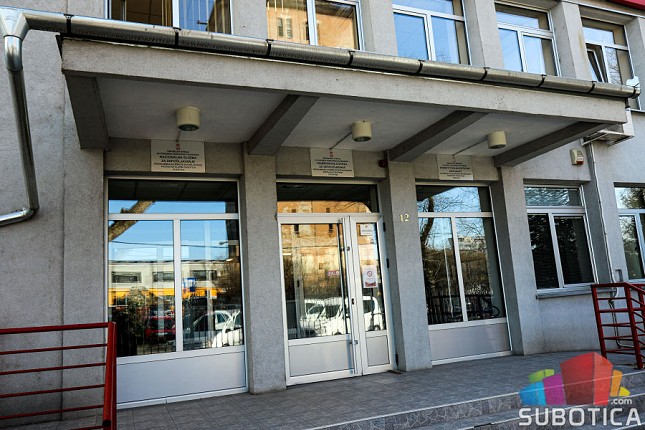 Šansa za nezaposlene - u toku je 12 javnih poziva NSZ