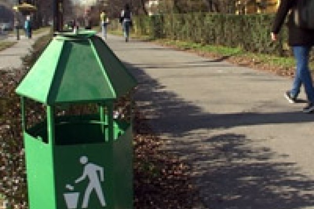 5 dana od primene Zakona, a trotoari puni opušaka