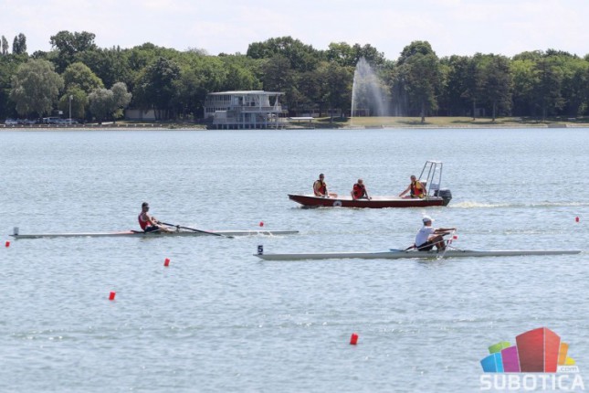 Crvena zvezda pobednik 55. veslačke regate "Vojvodina Open"