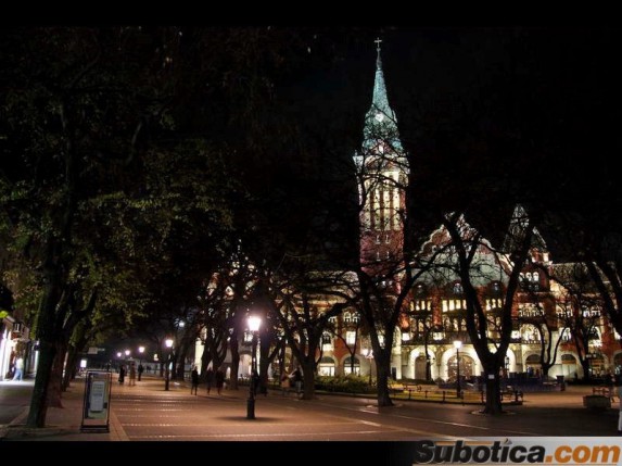 Srećna Nova godina od tima SUBOTICA.com