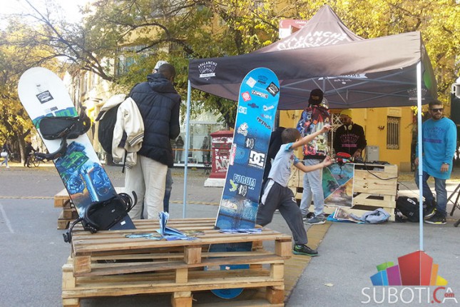 Promocija Avalanche risk snow festivala u centru grada