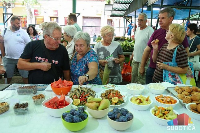 Hvala što kupujete na pijaci!