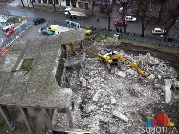 Nastavljeno rušenje skeleta: 2. dan