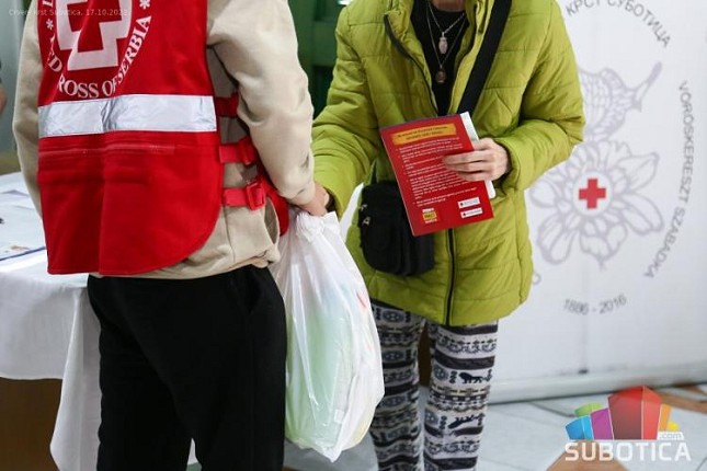Počela podela paketa hrane i higijene najugroženijim sugrađanima
